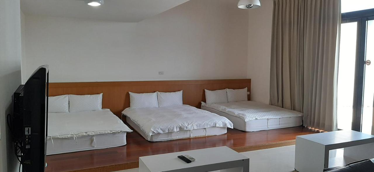 Sky Square Homestay Маґун Екстер'єр фото