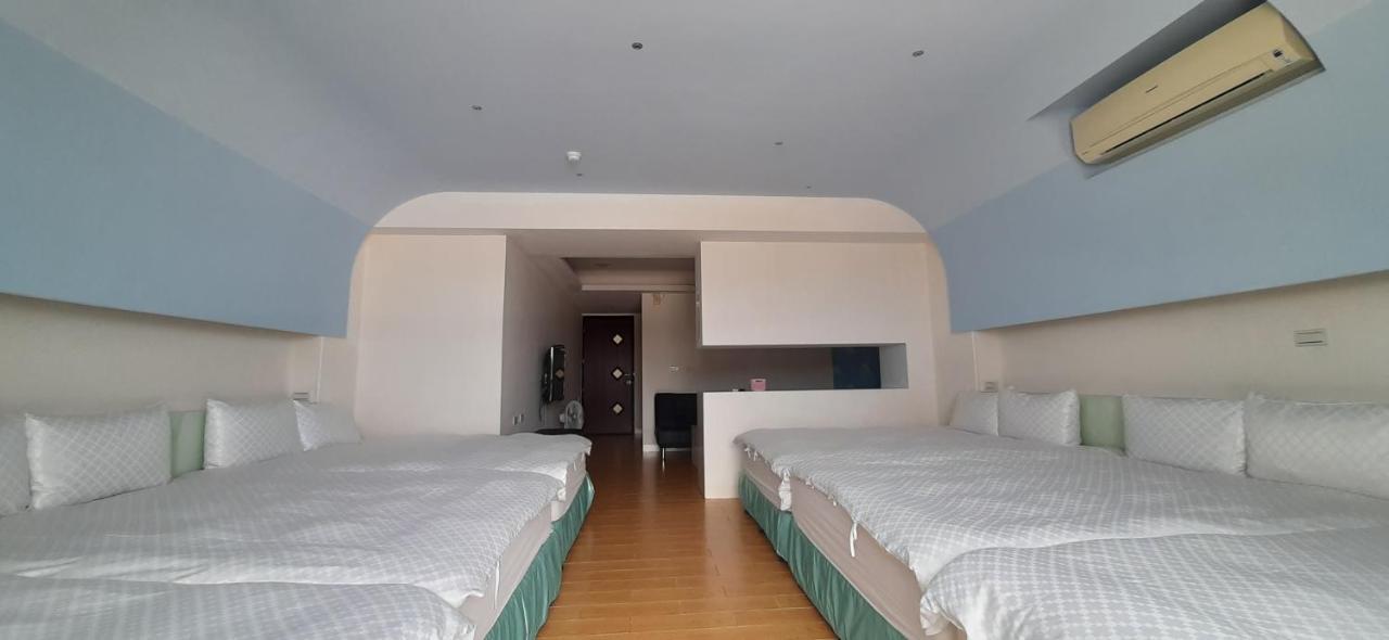 Sky Square Homestay Маґун Екстер'єр фото