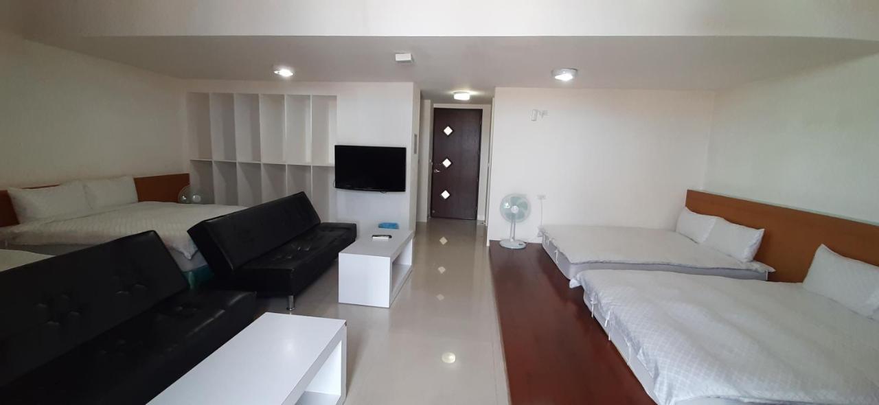 Sky Square Homestay Маґун Екстер'єр фото