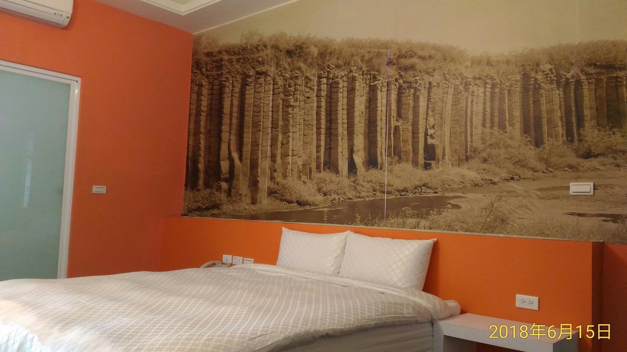 Sky Square Homestay Маґун Екстер'єр фото