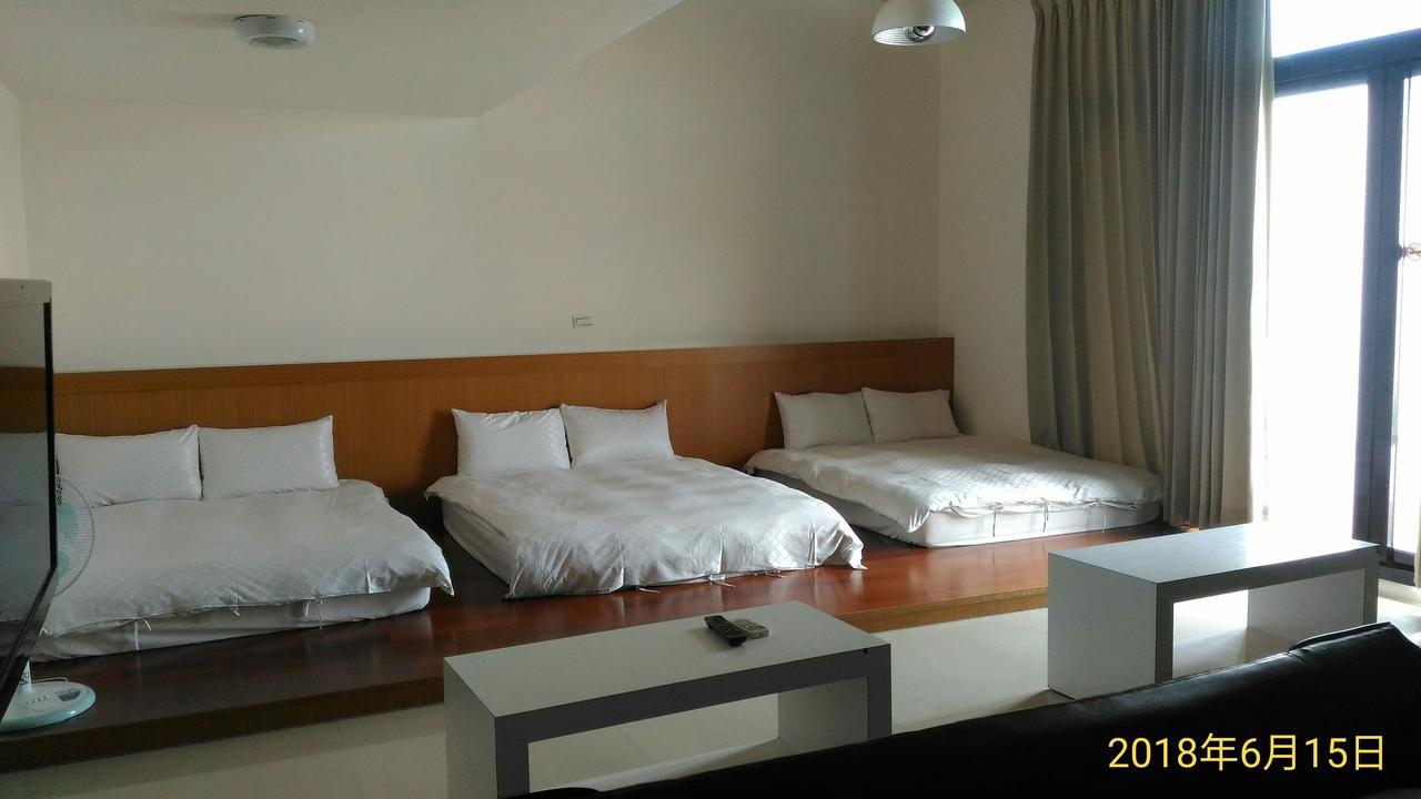 Sky Square Homestay Маґун Екстер'єр фото