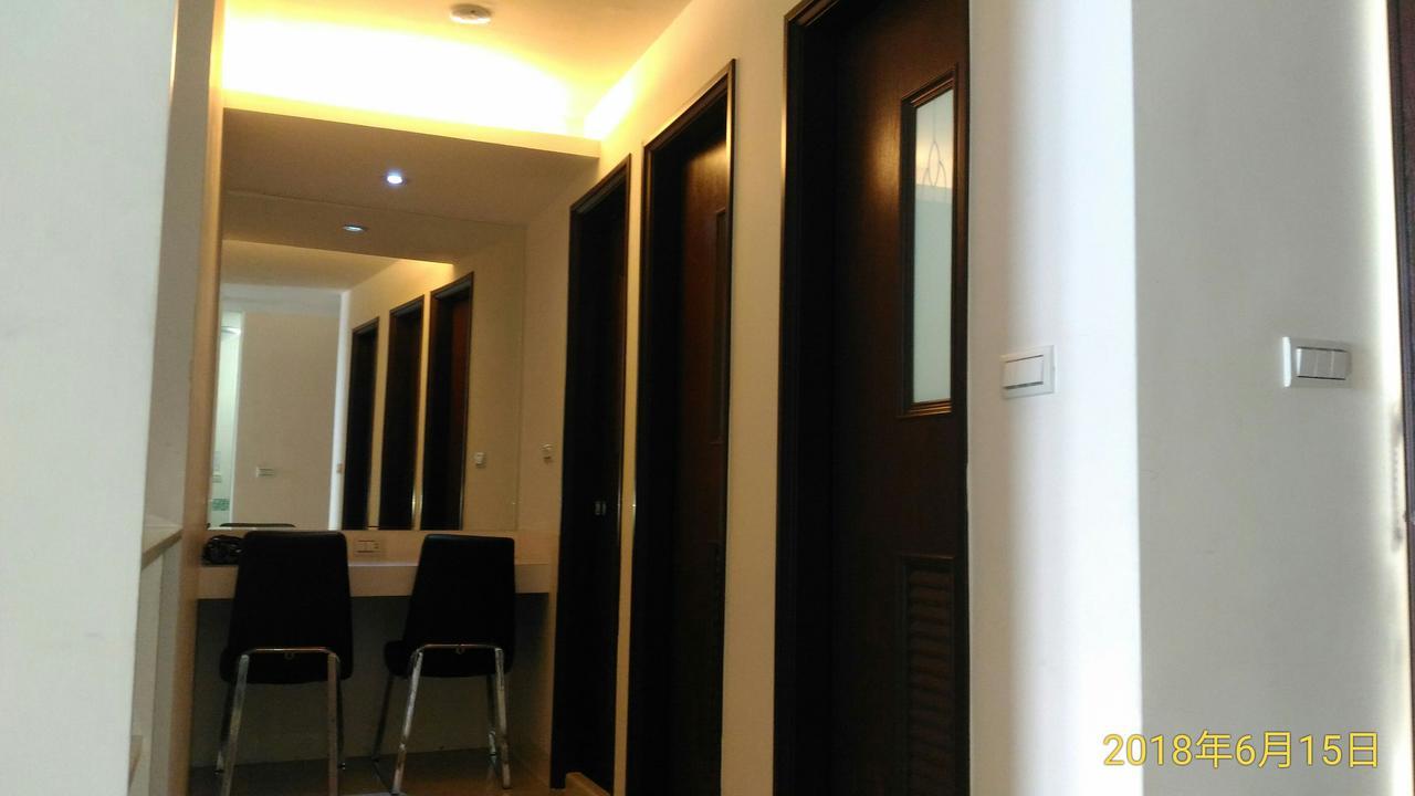 Sky Square Homestay Маґун Екстер'єр фото